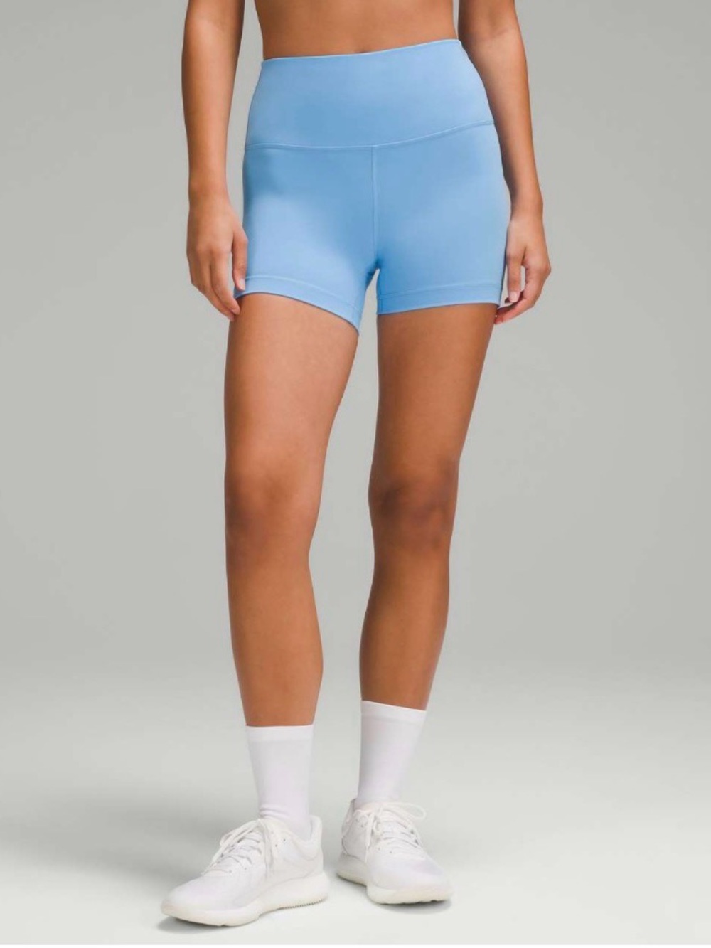 Lululemon Wunder Train High-Rise Short 4" in Aero Blue